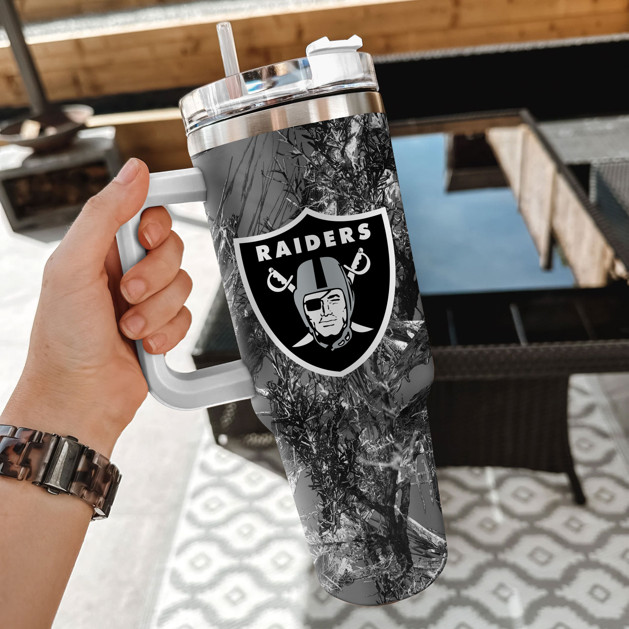 Oakland Raiders Camouflage Insulated Tumbler with Straw & Handle - Image 2