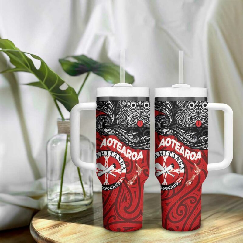 Maori Kotahitanga Aotearoa with Maori Mask and Polynesian Art Tattoo Custom Stanley Quencher 40oz Stainless Steel Tumbler With Handle - Threewoofs - Image 9
