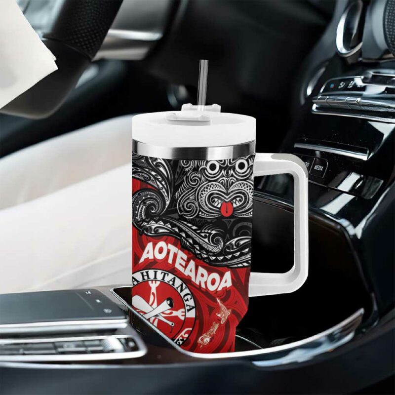 Maori Kotahitanga Aotearoa with Maori Mask and Polynesian Art Tattoo Custom Stanley Quencher 40oz Stainless Steel Tumbler With Handle - Threewoofs - Image 8