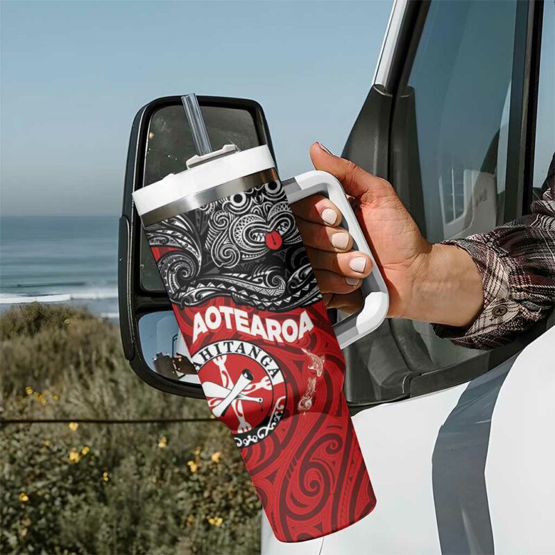 Maori Kotahitanga Aotearoa with Maori Mask and Polynesian Art Tattoo Custom Stanley Quencher 40oz Stainless Steel Tumbler With Handle - Threewoofs - Image 7