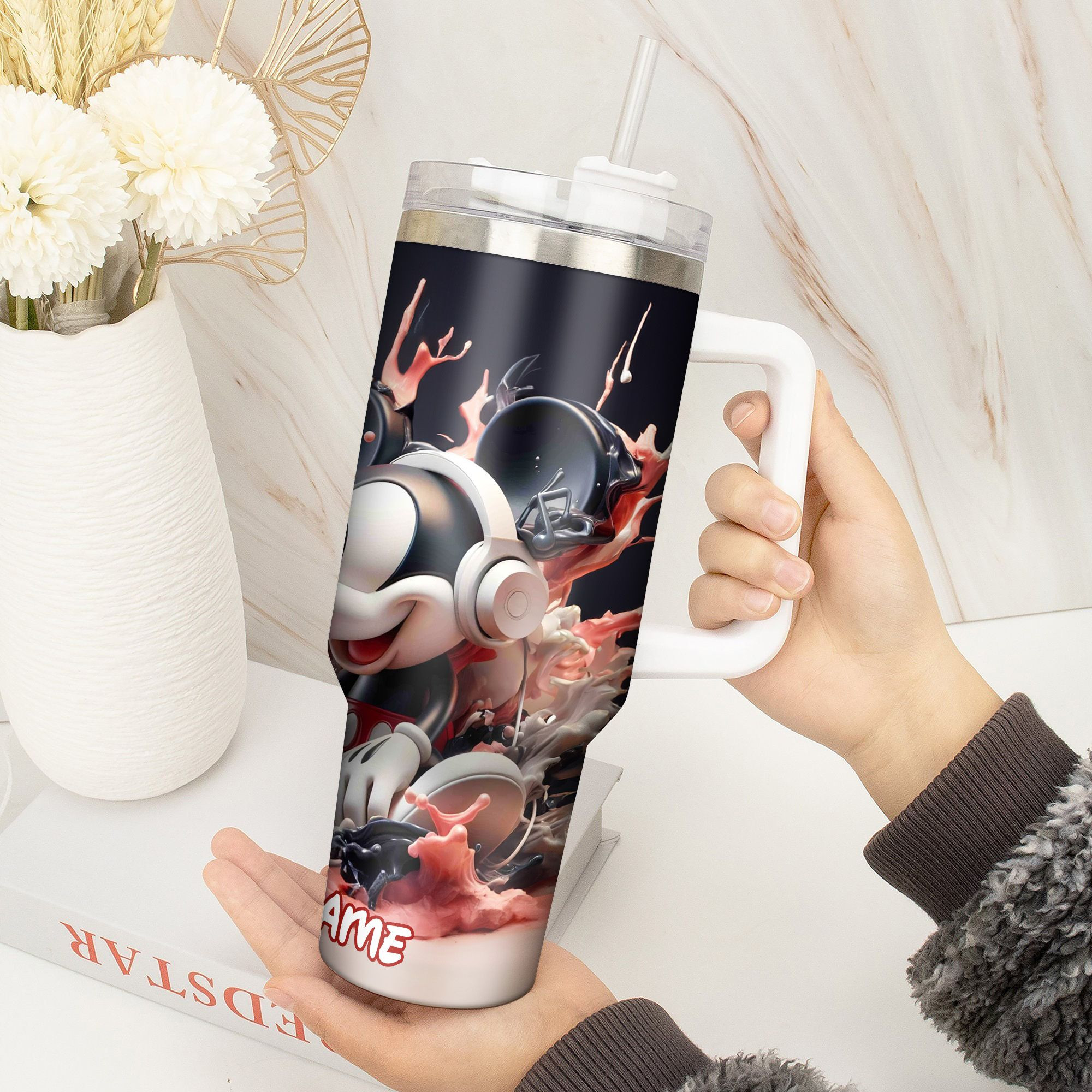 Customizable Cartoon Character Tumbler with Straw - Perfect Gift for Fans - Image 4