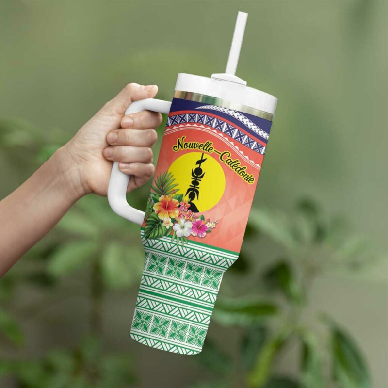 New Caledonia Nautilus Shell Polynesian Tropical Flowers Custom Stanley Quencher 40oz Stainless Steel Tumbler With Handle - Threewoofs - Image 3