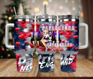 Stylish New England Sports Tumbler with Handle - Heart Design, Perfect Gift