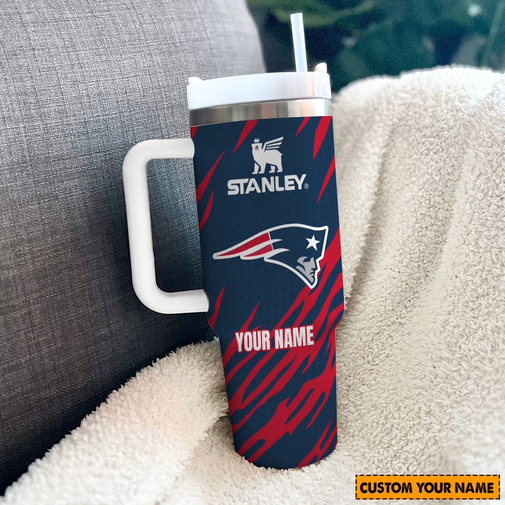 Custom NFL Team Tumbler with Handle - Personalize Your Name - Image 2