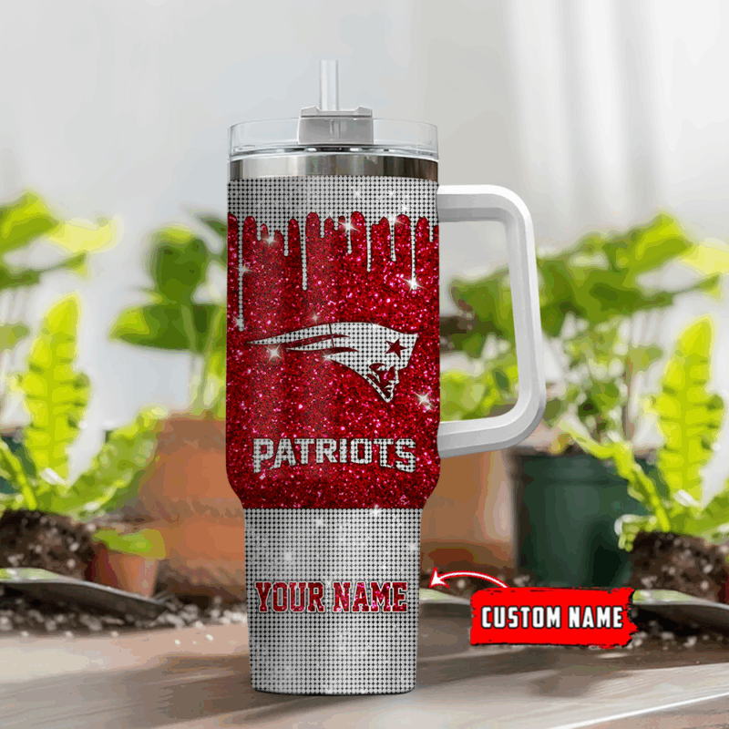 New England Patriots NFL Glitter Custom Stanley Quencher 40oz Stainless Steel Tumbler With Handle - Threewoofs - Image 2
