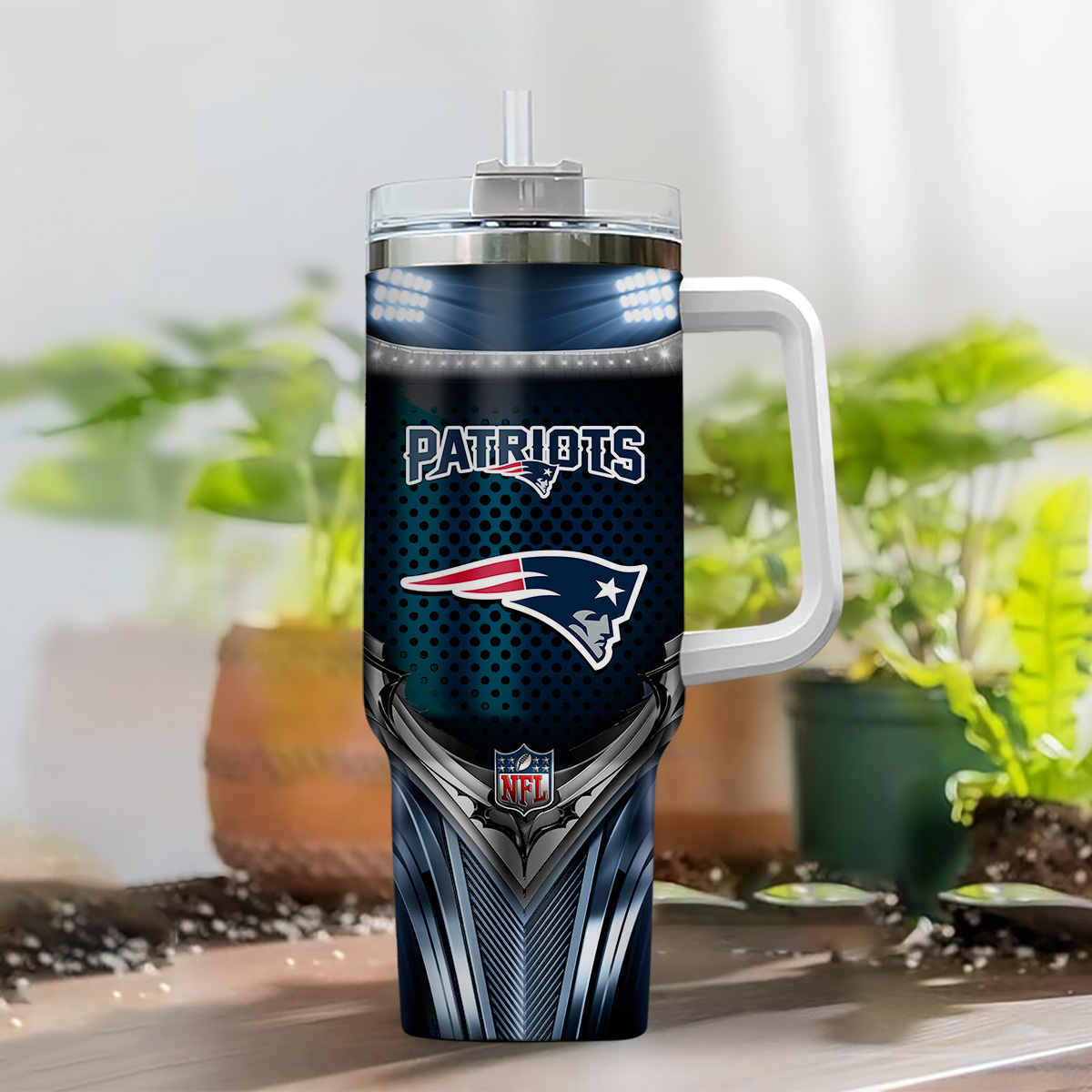 Customizable Patriots Fan Tumbler with Handle - Perfect Gift for NFL Enthusiasts - Image 2