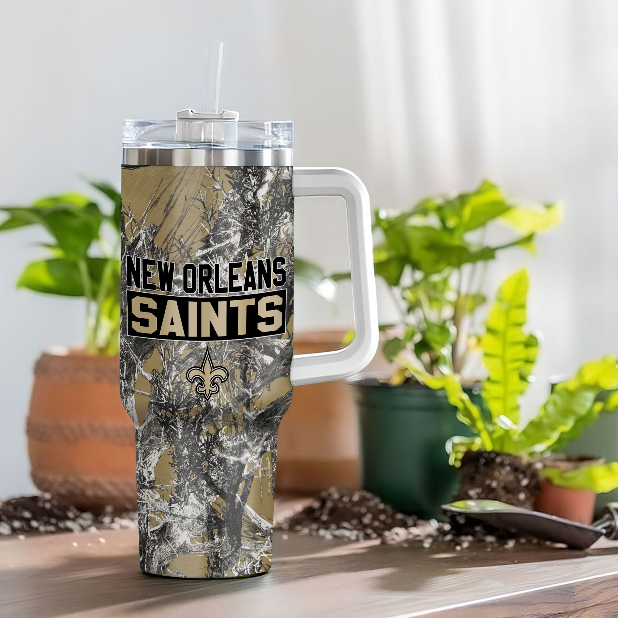 New Orleans Saints Camo Travel Tumbler with Handle - Ultimate Fan Gear - Image 4