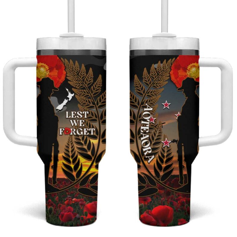 New Zealand ANZAC Day Lest We Forget Silver Fern With Camouflage Custom Stanley Quencher 40oz Stainless Steel Tumbler With Handle - Threewoofs