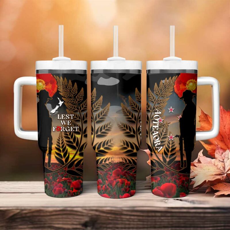 New Zealand ANZAC Day Lest We Forget Silver Fern With Camouflage Custom Stanley Quencher 40oz Stainless Steel Tumbler With Handle - Threewoofs - Image 4