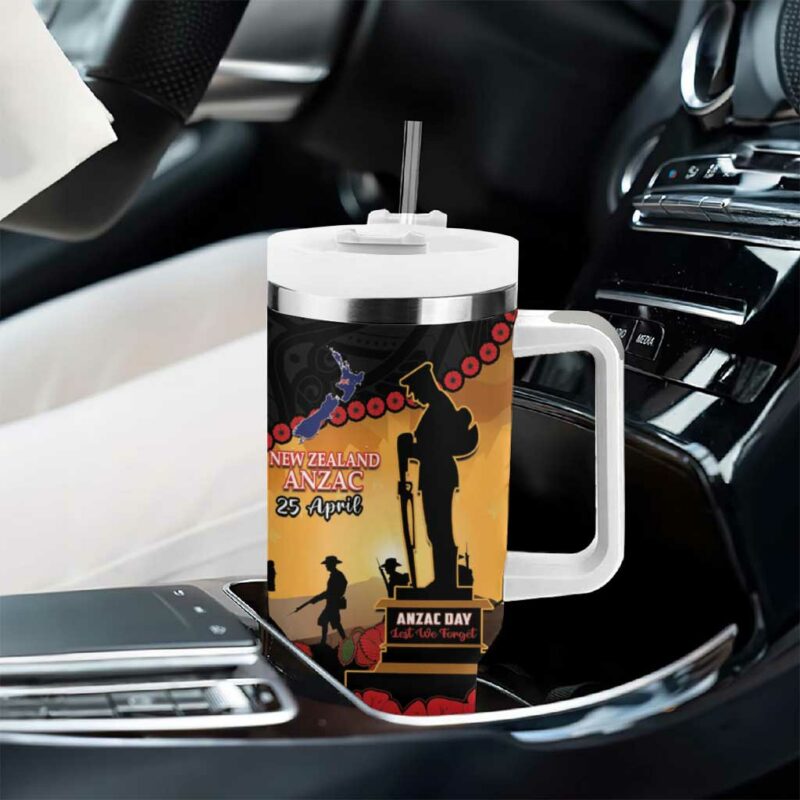 New Zealand Anzac Maori Camouflage Mix Poppies We Will Remember Them Custom Stanley Quencher 40oz Stainless Steel Tumbler With Handle - Threewoofs - Image 8