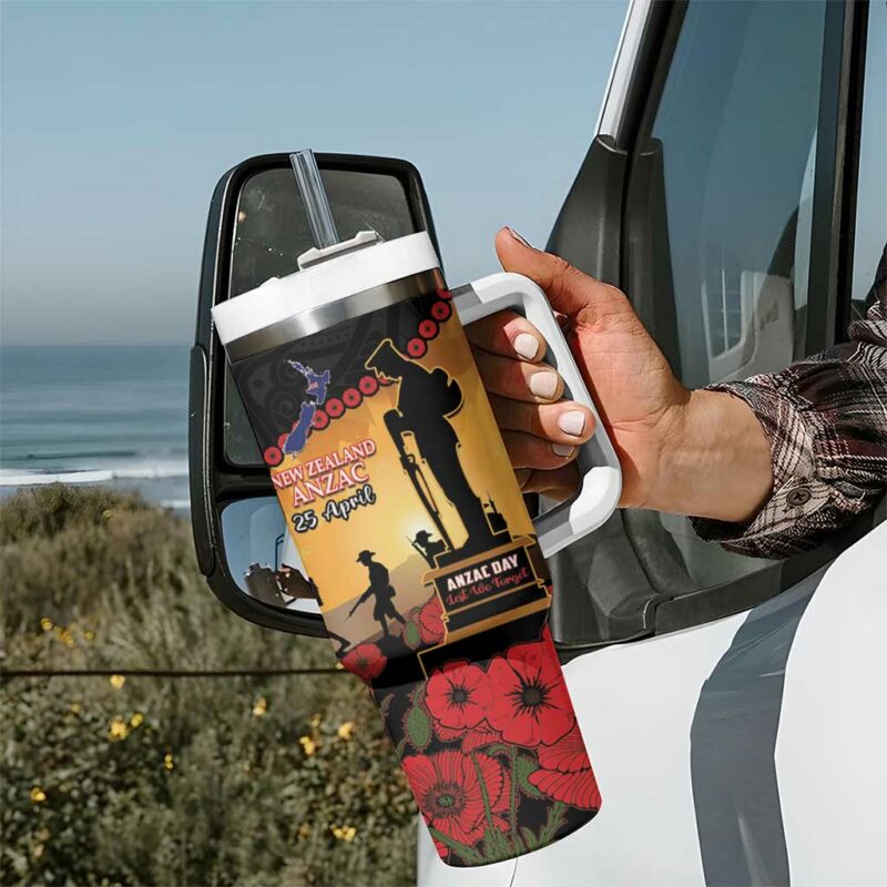 New Zealand Anzac Maori Camouflage Mix Poppies We Will Remember Them Custom Stanley Quencher 40oz Stainless Steel Tumbler With Handle - Threewoofs - Image 7