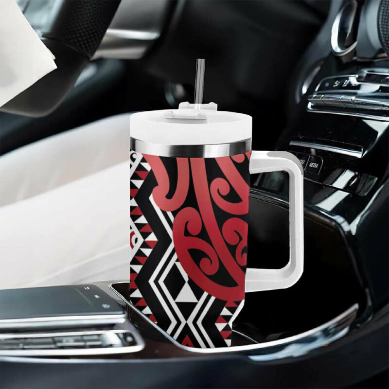 New Zealand Aotearoa Kowhaiwhai Mix Taniko Art Red Custom Stanley Quencher 40oz Stainless Steel Tumbler With Handle - Threewoofs - Image 8