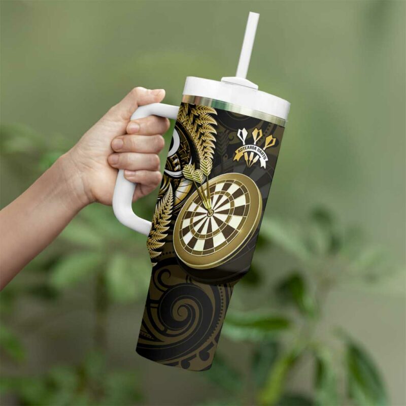 New Zealand Darts Happiness Is A Tight Threesome Maori Gold Custom Stanley Quencher 40oz Stainless Steel Tumbler With Handle - Threewoofs - Image 3