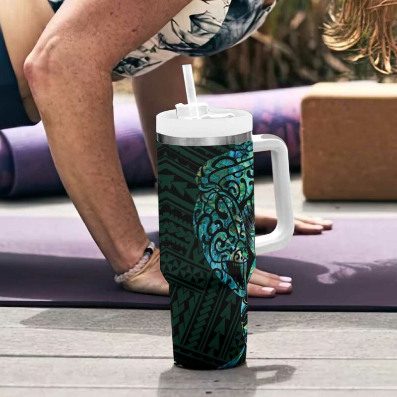 New Zealand Eel Tuna Aotearoa Maori With Paua Shell Turquoise Custom Stanley Quencher 40oz Stainless Steel Tumbler With Handle - Threewoofs - Image 6