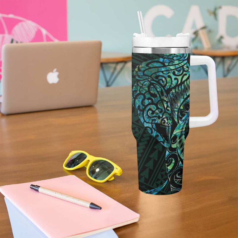 New Zealand Eel Tuna Aotearoa Maori With Paua Shell Turquoise Custom Stanley Quencher 40oz Stainless Steel Tumbler With Handle - Threewoofs - Image 5