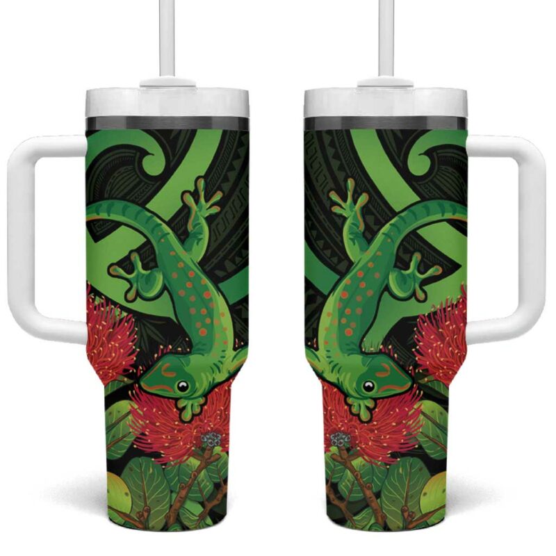 New Zealand Gecko Aotearoa Maori With Pohutukawa Flowers Custom Stanley Quencher 40oz Stainless Steel Tumbler With Handle - Threewoofs