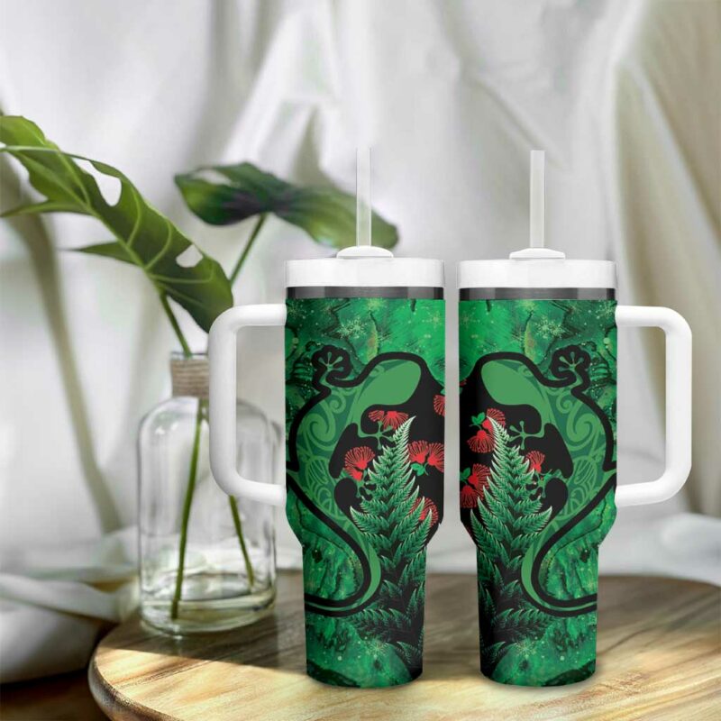 New Zealand Gecko Christmas Meri Kirihimete Paua Shell Mix Pohutukawa Custom Stanley Quencher 40oz Stainless Steel Tumbler With Handle - Threewoofs - Image 9