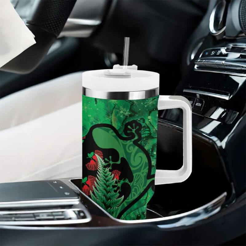 New Zealand Gecko Christmas Meri Kirihimete Paua Shell Mix Pohutukawa Custom Stanley Quencher 40oz Stainless Steel Tumbler With Handle - Threewoofs - Image 8