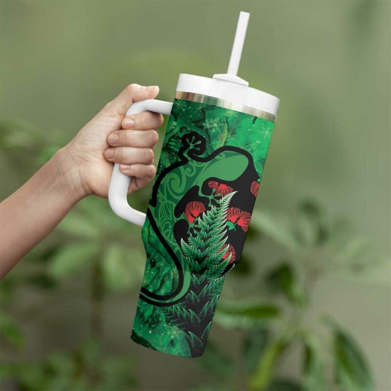 New Zealand Gecko Christmas Meri Kirihimete Paua Shell Mix Pohutukawa Custom Stanley Quencher 40oz Stainless Steel Tumbler With Handle - Threewoofs - Image 4