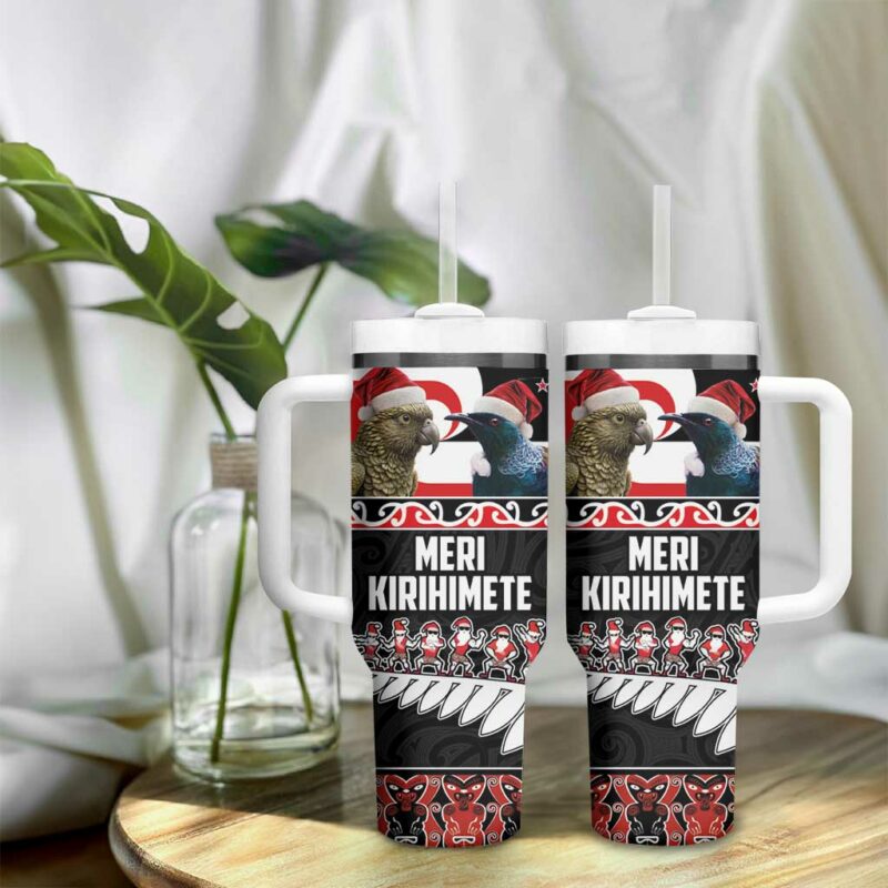 New Zealand Meri Kirihimete Christmas Tui Bird and Kea Bird Haka Santa Custom Stanley Quencher 40oz Stainless Steel Tumbler With Handle - Threewoofs - Image 9