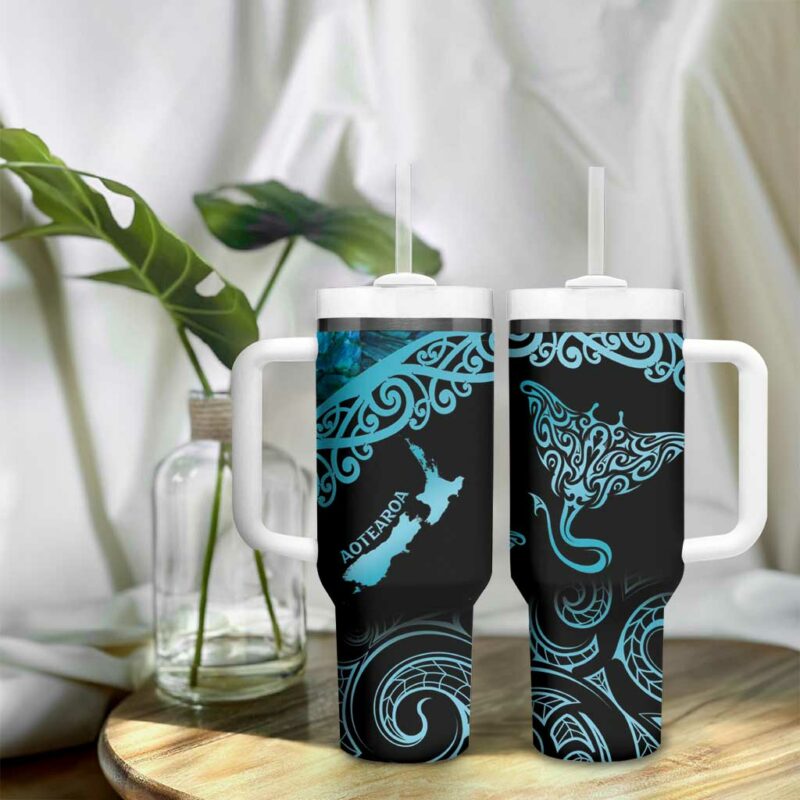 New Zealand Stingray Aotearoa Whai With Maori Paua Shell Custom Stanley Quencher 40oz Stainless Steel Tumbler With Handle - Threewoofs - Image 9