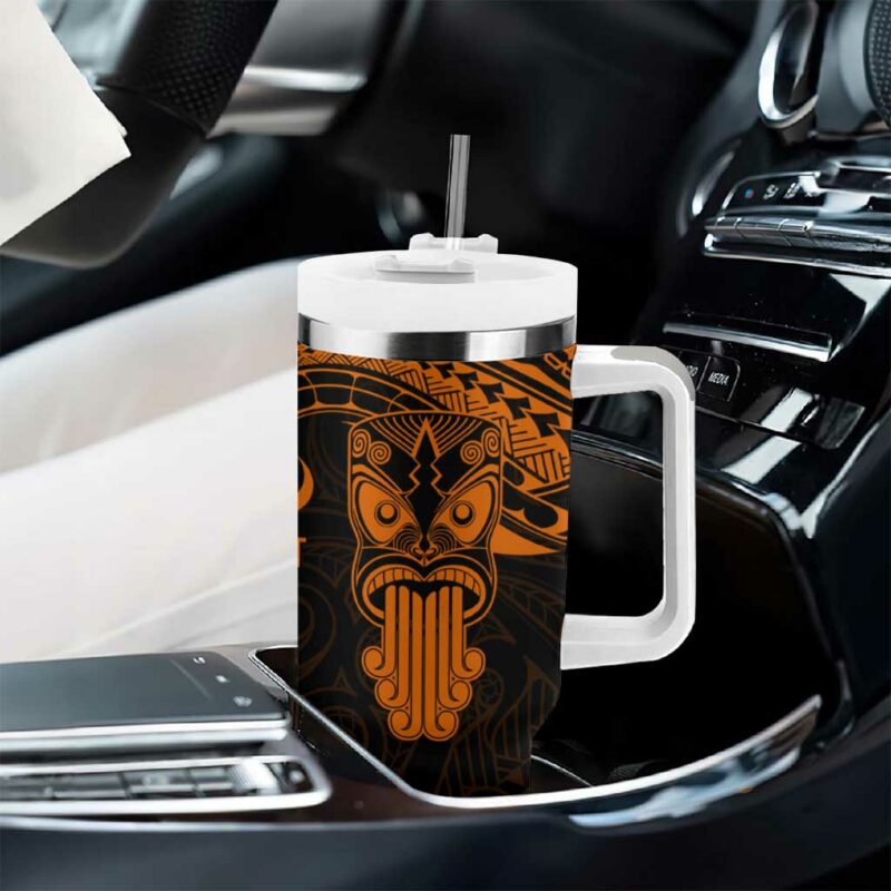 New Zealand Te Reo Maori Kia Kaha Maori Language Week Gold Custom Stanley Quencher 40oz Stainless Steel Tumbler With Handle - Threewoofs - Image 8