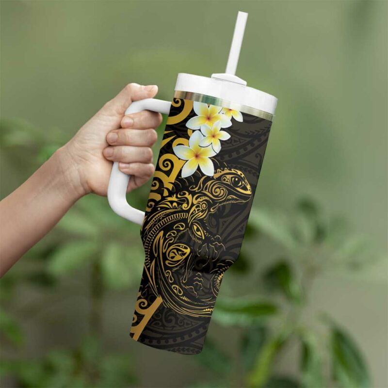 New Zealand Tuatara Plumeria Maori Custom Stanley Quencher 40oz Stainless Steel Tumbler With Handle - Threewoofs - Image 3
