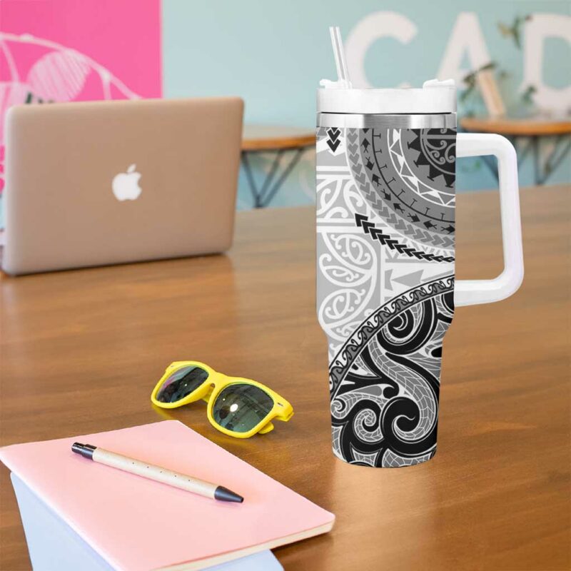 New Zealand White Maori Koru Simple Custom Stanley Quencher 40oz Stainless Steel Tumbler With Handle - Threewoofs - Image 5