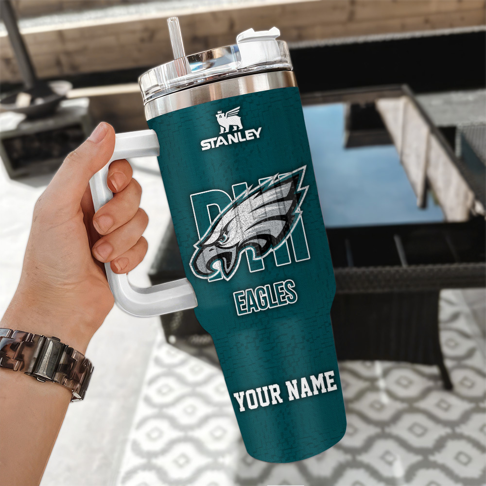 Customizable Eagles Tumbler with Handle - Personalized Gift for Fans - Image 3