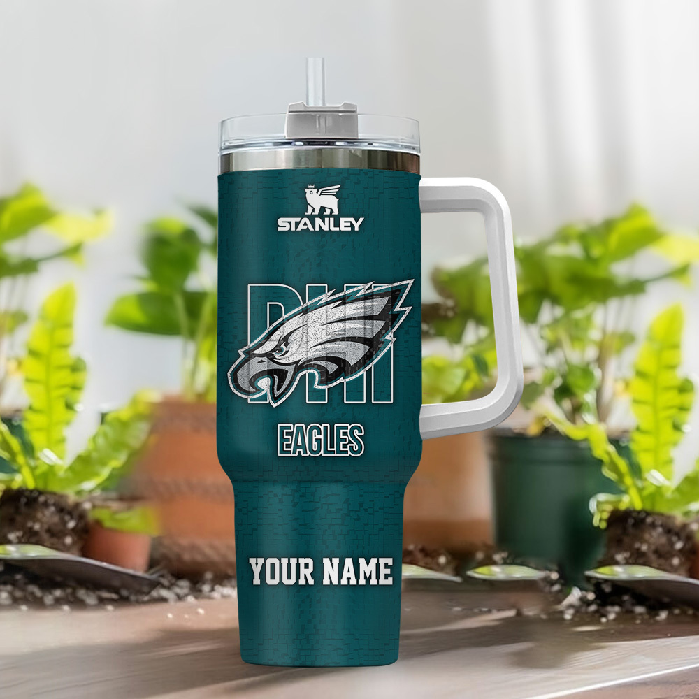 Customizable Eagles Tumbler with Handle - Personalized Gift for Fans - Image 2