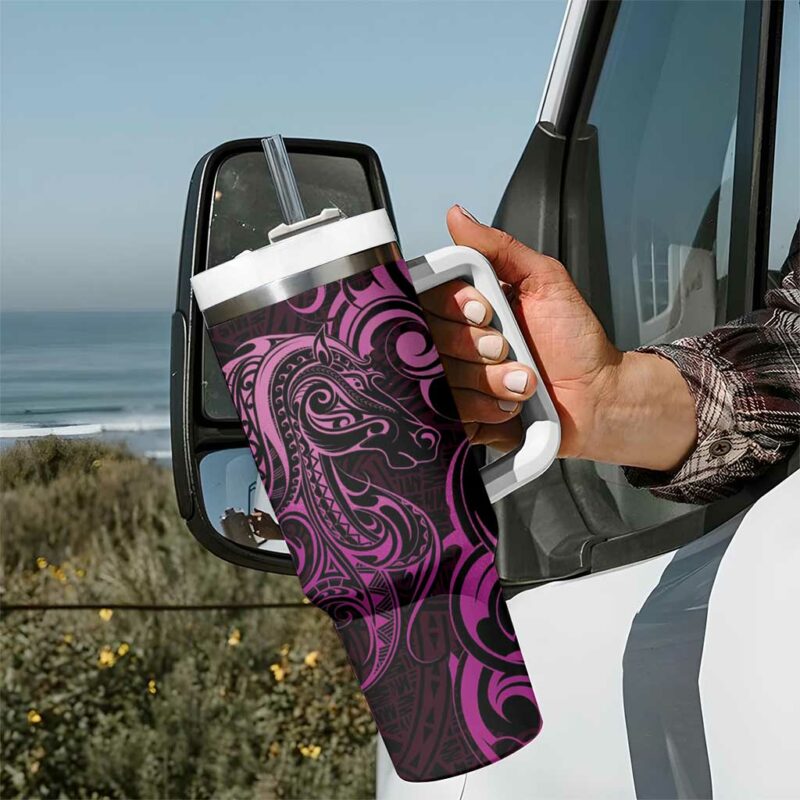 Pink Aoteara Horse Racing NZ Maori Custom Stanley Quencher 40oz Stainless Steel Tumbler With Handle - Threewoofs - Image 7
