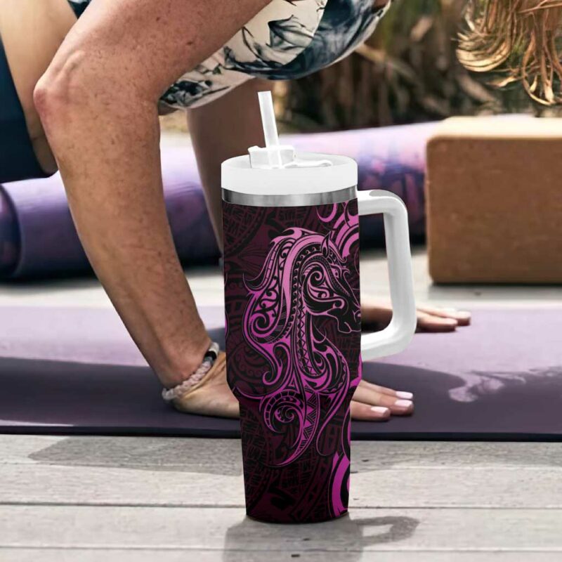 Pink Aoteara Horse Racing NZ Maori Custom Stanley Quencher 40oz Stainless Steel Tumbler With Handle - Threewoofs - Image 6