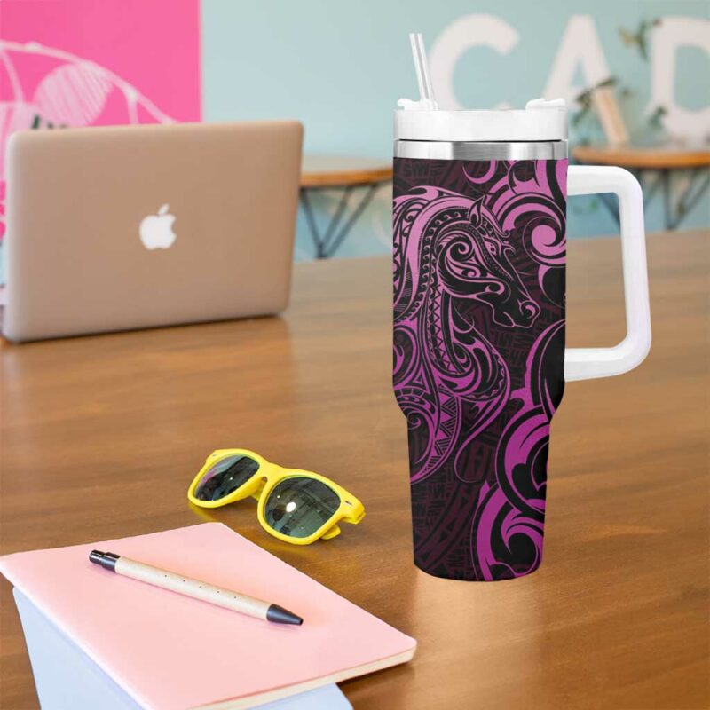 Pink Aoteara Horse Racing NZ Maori Custom Stanley Quencher 40oz Stainless Steel Tumbler With Handle - Threewoofs - Image 5