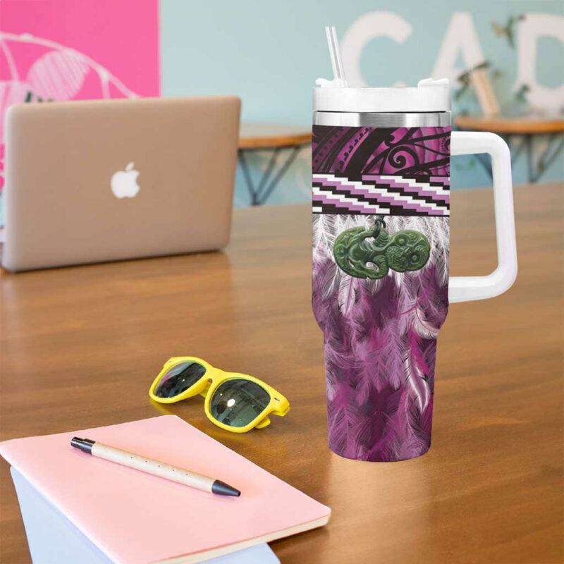 Pink Traditional Cloak Aotearoa Custom Stanley Quencher 40oz Stainless Steel Tumbler With Handle - Threewoofs - Image 5