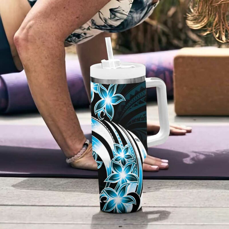 Plumeria Tribal Tattoo Blue Polynesian Custom Stanley Quencher 40oz Stainless Steel Tumbler With Handle - Threewoofs - Image 6