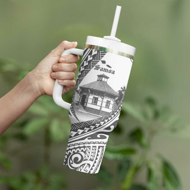 Samoa Mau Movement House Fa‚Äôa Samoa The Samoan Way Custom Stanley Quencher 40oz Stainless Steel Tumbler With Handle - Threewoofs - Image 3