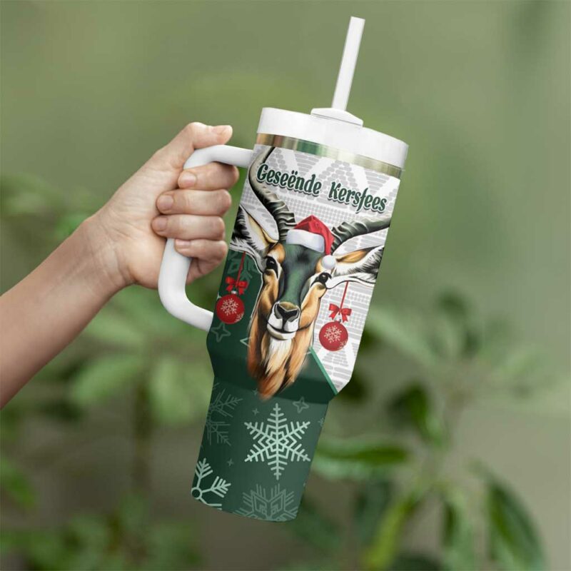 South Africa Springboks Christmas Bokke Santa ‚Äì Geseende Kersfees Custom Stanley Quencher 40oz Stainless Steel Tumbler With Handle - Threewoofs - Image 4