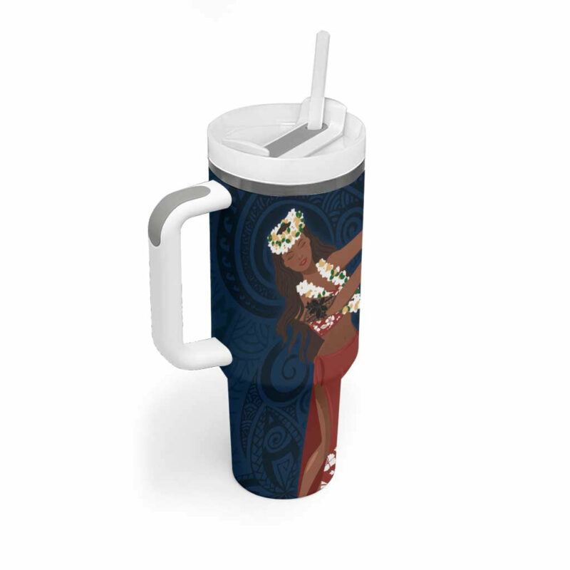 Tahiti Islands Polynesian Plumeria Tahitian Vahine ‚ÄòOte‚Äôa Navy Blue Custom Stanley Quencher 40oz Stainless Steel Tumbler With Handle - Threewoofs - Image 2