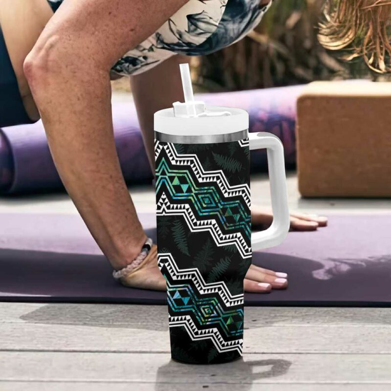 Taniko Aotearoa Mix Paua Shell Niho Taniwha Turquoise Glitter Custom Stanley Quencher 40oz Stainless Steel Tumbler With Handle - Threewoofs - Image 6