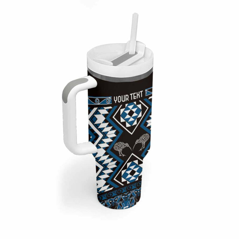 Taniko Motifs Aotearoa Waitangi Kowhaiwhai Kiwi Blue Custom Stanley Quencher 40oz Stainless Steel Tumbler With Handle - Threewoofs - Image 2