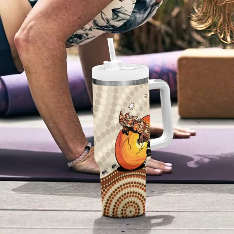 Thorny Devil Australia Baby Moloch Horridus With Ants ‚Äì Aboriginal Art Custom Stanley Quencher 40oz Stainless Steel Tumbler With Handle - Threewoofs - Image 6