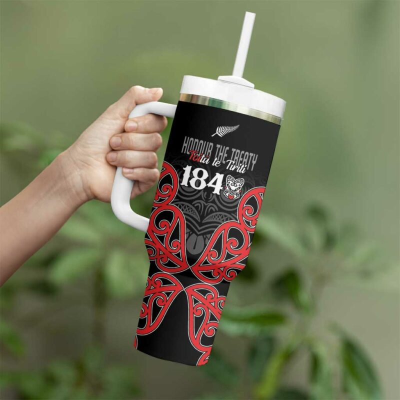 Toitu Te Tiriti 1840 Aotearoa Stand Together Stand Stronger Custom Stanley Quencher 40oz Stainless Steel Tumbler With Handle - Threewoofs - Image 4