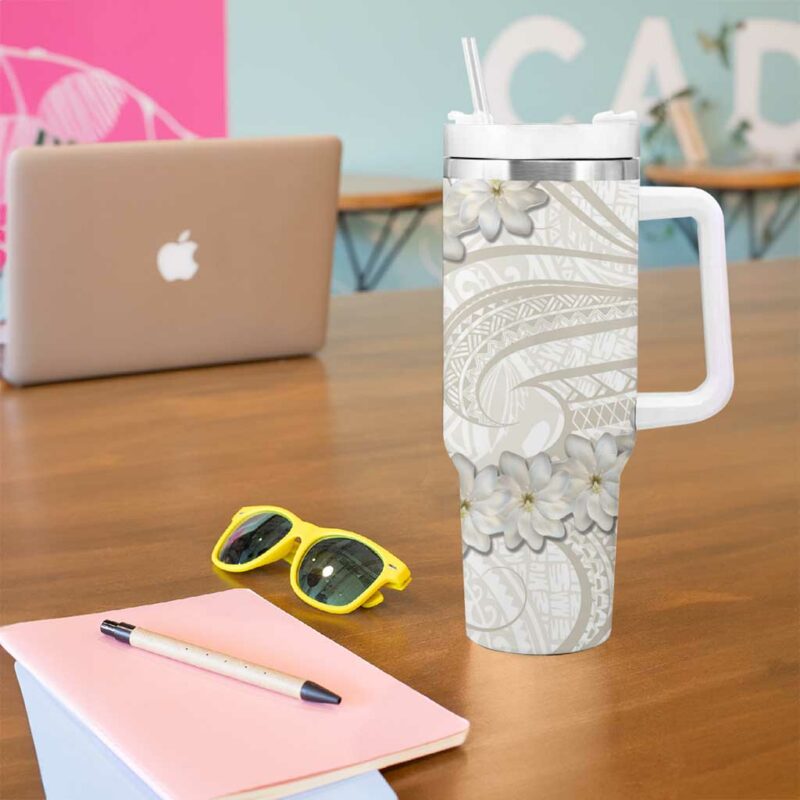 Tokelau Gardenia Thunbergia Polynesian Art Custom Stanley Quencher 40oz Stainless Steel Tumbler With Handle - Threewoofs - Image 5