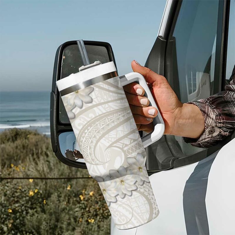Tokelau Gardenia Thunbergia Polynesian Art Custom Stanley Quencher 40oz Stainless Steel Tumbler With Handle - Threewoofs - Image 7