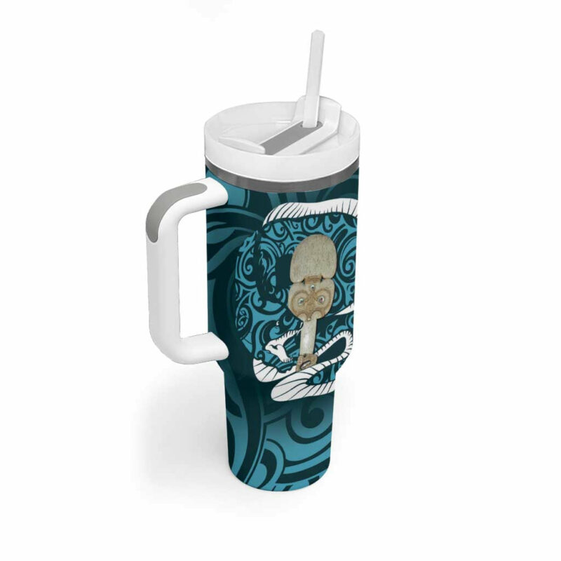 Turquoise New Zealand Eel Aotearoa Maori Tuna With Kotiate Weapon Custom Stanley Quencher 40oz Stainless Steel Tumbler With Handle - Threewoofs - Image 2