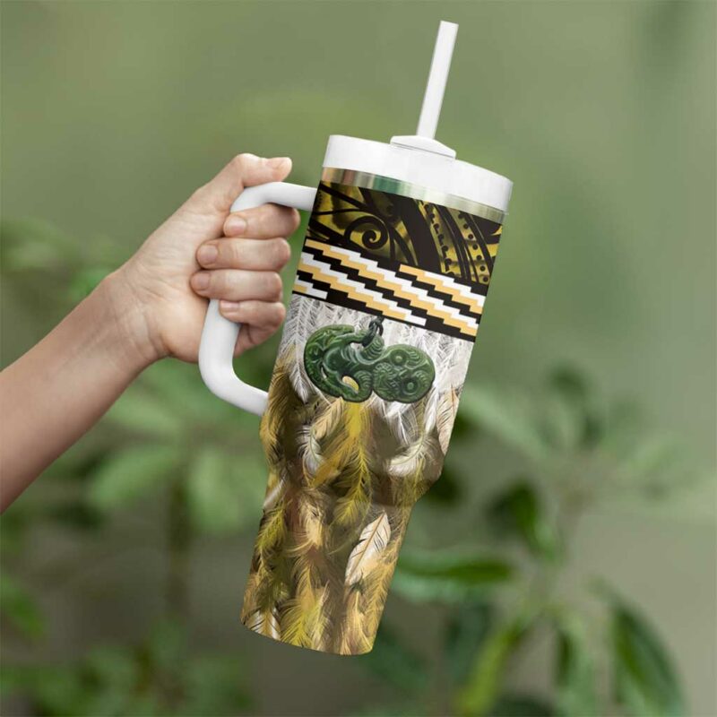Yellow Traditional Cloak Aotearoa Custom Stanley Quencher 40oz Stainless Steel Tumbler With Handle - Threewoofs - Image 3