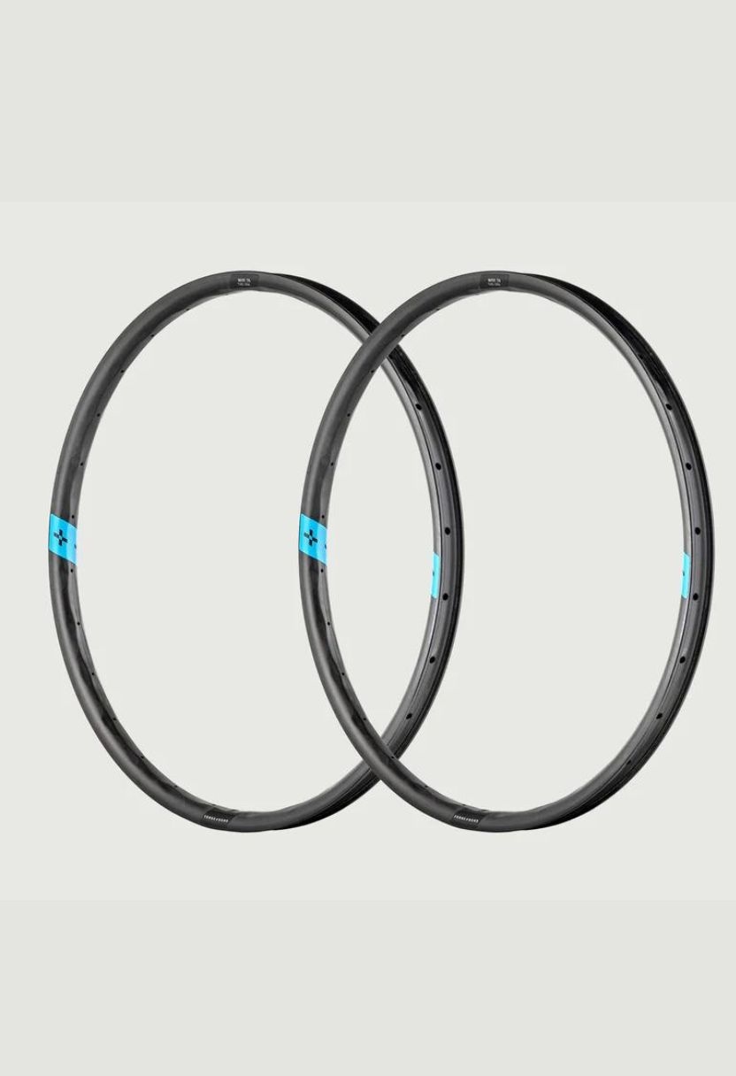 How do the best carbon MTB wheels enhance riding experience?