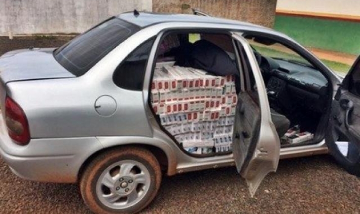 Sidrolândia: Dupla abandona carro com mil maços de cigarros em perseguição com a PM