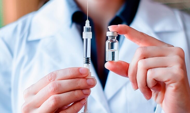 Serviço de vacinação é oferecido pela primeira vez em farmácias