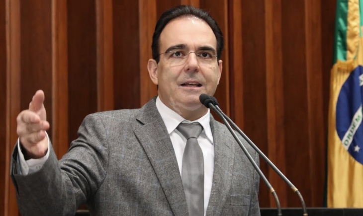 Felipe Orro se reelege para terceiro mandato. 